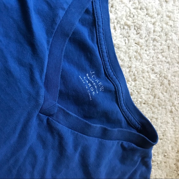 J Crew Mercantile Broken-In V-Neck T-shirt - Picture 2 of 3